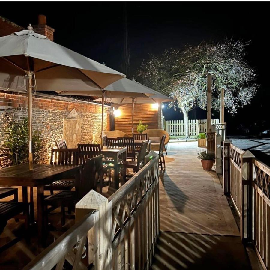 The Boot And Shoe Inn Flintham エクステリア 写真